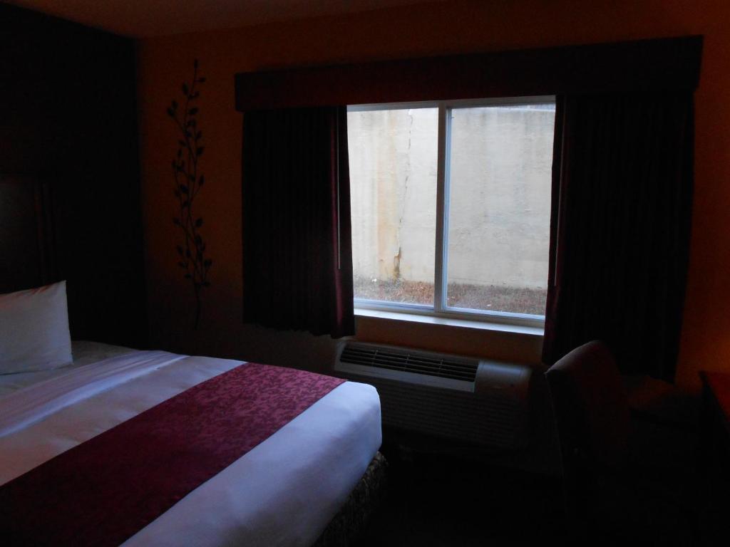 Americinn By Wyndham Hotel